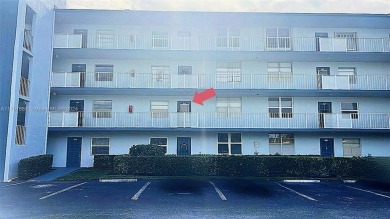 Discover this beautifully maintained 2BR 2BA condo in the on Oriole Golf and Tennis Club in Florida - for sale on GolfHomes.com, golf home, golf lot
