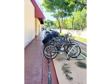 Excellent Location!!! 2/2 Corner unit located in heart of on Turnberry Isle Resort and Club in Florida - for sale on GolfHomes.com, golf home, golf lot