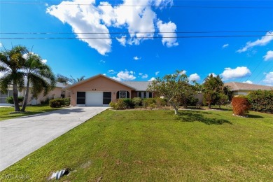 Discover this well-loved home, owned by its original family on Kingsway Country Club in Florida - for sale on GolfHomes.com, golf home, golf lot