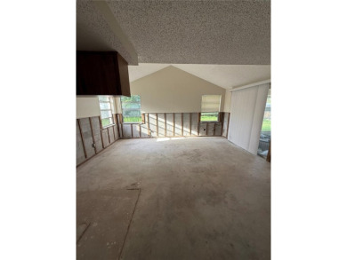 INVESTOR SPECIAL! 2 bedroom, 2 bathroom, 1 car garage home in on Sea Pines Golf Club in Florida - for sale on GolfHomes.com, golf home, golf lot
