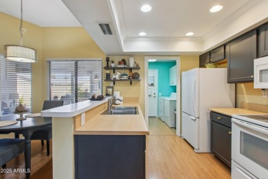 This well-maintained townhome offers a versatile floor plan with on Hillcrest Golf Club in Arizona - for sale on GolfHomes.com, golf home, golf lot