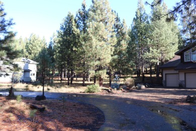 This is a spacious 0.32 acre lot in Widgi Creek. Located on a on Widgi Creek Golf Club in Oregon - for sale on GolfHomes.com, golf home, golf lot