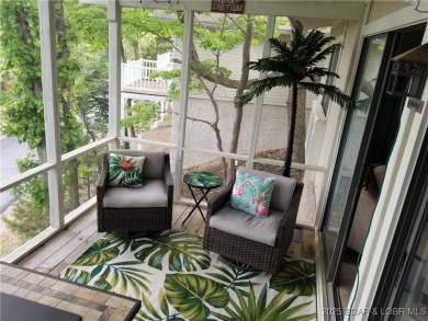 Don't miss out on this fabulous 2 bedroom 2 bathroom no step on The Oaks Golf Course in Missouri - for sale on GolfHomes.com, golf home, golf lot
