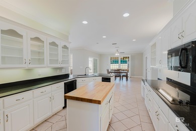 Welcome to this spacious home located in a mature neighborhood on Quail Creek Golf Course in Alabama - for sale on GolfHomes.com, golf home, golf lot