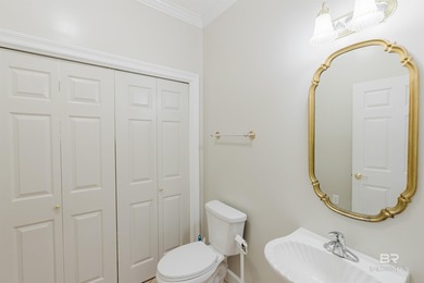 Welcome to this spacious home located in a mature neighborhood on Quail Creek Golf Course in Alabama - for sale on GolfHomes.com, golf home, golf lot