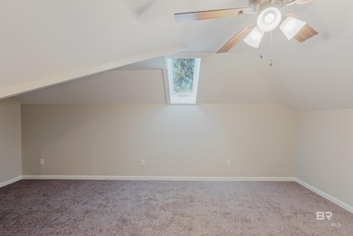 Welcome to this spacious home located in a mature neighborhood on Quail Creek Golf Course in Alabama - for sale on GolfHomes.com, golf home, golf lot