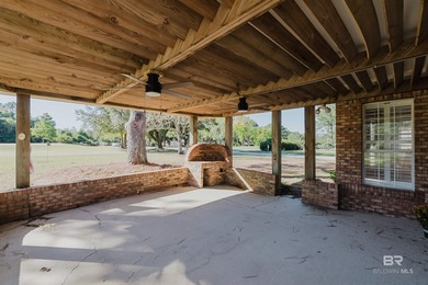 Welcome to this spacious home located in a mature neighborhood on Quail Creek Golf Course in Alabama - for sale on GolfHomes.com, golf home, golf lot