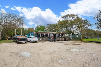 236 3rd St, San Leon, TX, is just two streets from the bay on Chapparral Rec Assoc Golf Club in Texas - for sale on GolfHomes.com, golf home, golf lot