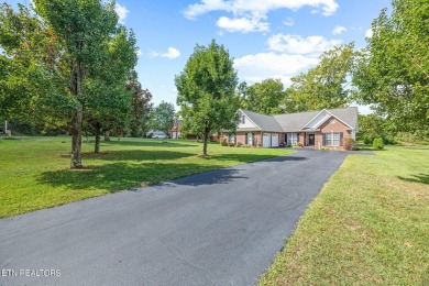 Beautifully Maintained Home in the Heart of the Revitalized Deer on Deer Creek Golf Club in Tennessee - for sale on GolfHomes.com, golf home, golf lot