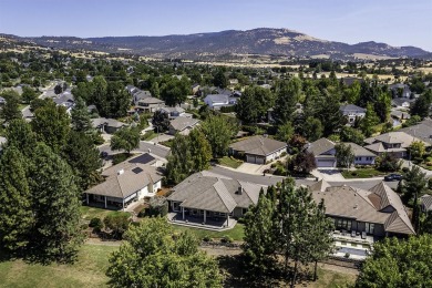 Stunning, contemporary single level 3 bed, 3 bath home perfectly on Rogue Valley Country Club in Oregon - for sale on GolfHomes.com, golf home, golf lot