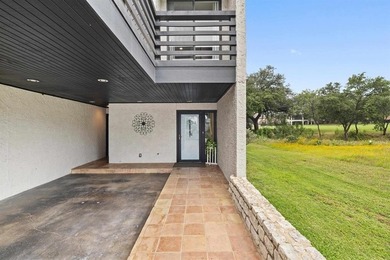 LOCATION, LOCATION, LOCATION! This amazing townhome in Horseshoe on Apple Rock Golf Course - Horseshoe Bay in Texas - for sale on GolfHomes.com, golf home, golf lot