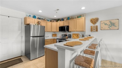 Located in a park like setting, this 2 br 2 bath condo at the on Lake Valley Country Club in Missouri - for sale on GolfHomes.com, golf home, golf lot