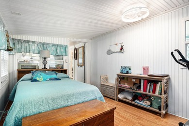 Beautiful 3-bedroom, 2 bath home nestled in the wonderful on Indian Wells Golf Course in South Carolina - for sale on GolfHomes.com, golf home, golf lot