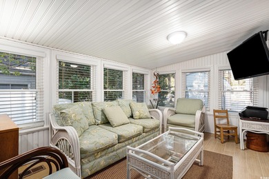 Beautiful 3-bedroom, 2 bath home nestled in the wonderful on Indian Wells Golf Course in South Carolina - for sale on GolfHomes.com, golf home, golf lot