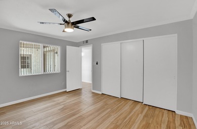 Welcome to your Sun Lakes Dream in a premier 55+ community! This on Sun Lakes Country Club in Arizona - for sale on GolfHomes.com, golf home, golf lot