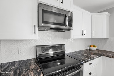 Welcome to your Sun Lakes Dream in a premier 55+ community! This on Sun Lakes Country Club in Arizona - for sale on GolfHomes.com, golf home, golf lot