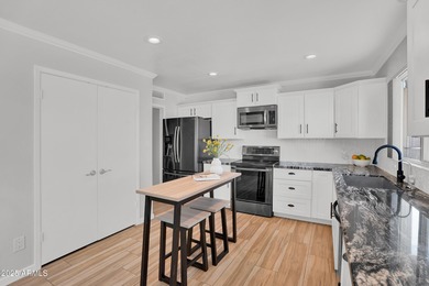 Welcome to your Sun Lakes Dream in a premier 55+ community! This on Sun Lakes Country Club in Arizona - for sale on GolfHomes.com, golf home, golf lot