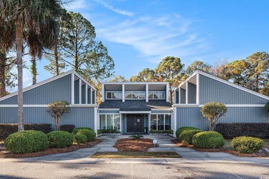 Beautiful 3-bedroom, 2 bath home nestled in the wonderful on Indian Wells Golf Course in South Carolina - for sale on GolfHomes.com, golf home, golf lot