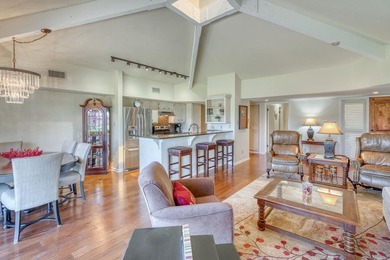 Townhome for sale in Horseshoe Bay West. Just a golf cart ride on Apple Rock Golf Course - Horseshoe Bay in Texas - for sale on GolfHomes.com, golf home, golf lot