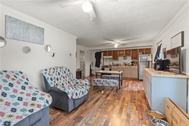 RARE 3-unit on a golf course! Recently renovated and full of on Greenview Country Club - Greenview in New York - for sale on GolfHomes.com, golf home, golf lot