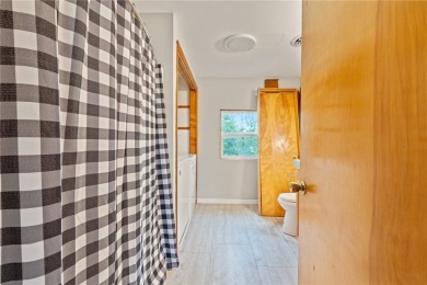 RARE 3-unit on a golf course! Recently renovated and full of on Greenview Country Club - Greenview in New York - for sale on GolfHomes.com, golf home, golf lot