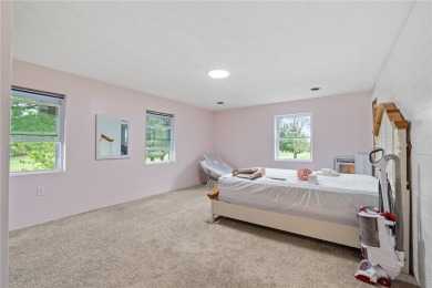 RARE 3-unit on a golf course! Recently renovated and full of on Greenview Country Club - Greenview in New York - for sale on GolfHomes.com, golf home, golf lot