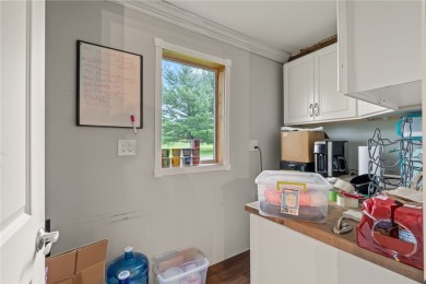 RARE 3-unit on a golf course! Recently renovated and full of on Greenview Country Club - Greenview in New York - for sale on GolfHomes.com, golf home, golf lot