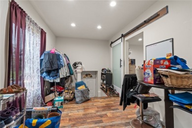 RARE 3-unit on a golf course! Recently renovated and full of on Greenview Country Club - Greenview in New York - for sale on GolfHomes.com, golf home, golf lot