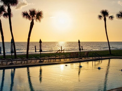 Rarely available and beautifully renovated 11th floor Penthouse on Links on Longboat Golf Club in Florida - for sale on GolfHomes.com, golf home, golf lot
