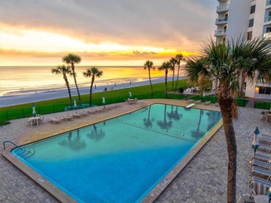 Rarely available and beautifully renovated 11th floor Penthouse on Links on Longboat Golf Club in Florida - for sale on GolfHomes.com, golf home, golf lot