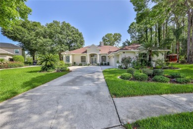LIVE THE GOOD LIFE IN SILVERTHORN
Welcome to 5301 Legend Hills on Silverthorn Country Club in Florida - for sale on GolfHomes.com, golf home, golf lot