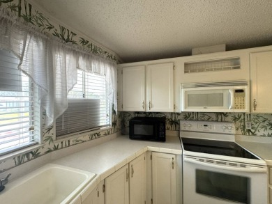 Here's a home that has enormous potential. Great open floor plan on The Meadows At Countrywood in Florida - for sale on GolfHomes.com, golf home, golf lot