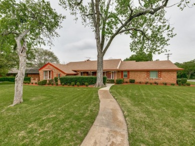 MULTIPLE OFFERS Highest & Best by 3pm Sunday April 14   Charming on The Golf Club of Dallas in Texas - for sale on GolfHomes.com, golf home, golf lot