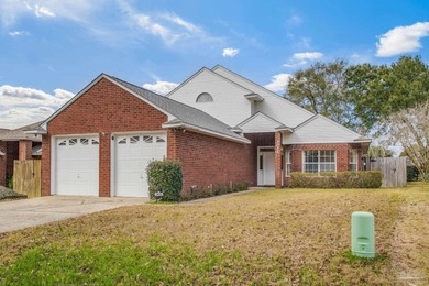 A well maintained home located in Marcus Pointe. This property on Marcus Pointe Golf Club in Florida - for sale on GolfHomes.com, golf home, golf lot