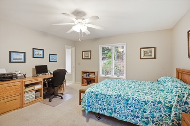 Welcome to 21 Starboard Tack, a 3BR/3BA home located in the on Keowee Key Golf and Country Club in South Carolina - for sale on GolfHomes.com, golf home, golf lot