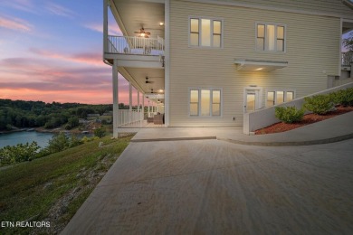 This modern 2-bedroom, 2.5-bathroom condo in Deerfield Resort on The Greens at Deerfield in Tennessee - for sale on GolfHomes.com, golf home, golf lot