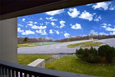 ESCAPE THE HEAT at this year-round vacation destination. Great on Beech Mountain Club in North Carolina - for sale on GolfHomes.com, golf home, golf lot