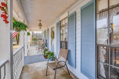 Wonderful 4 Bed Home in a Great Location! *Fox Run* Neighbohood on Scenic Hills Country Club in Florida - for sale on GolfHomes.com, golf home, golf lot