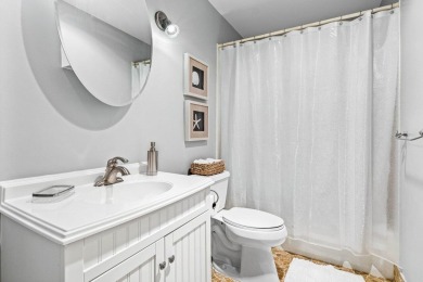 Inviting 3-bedroom, 2-bath residence boasts breathtaking double on Quail Ridge Golf Course and Country Club in Florida - for sale on GolfHomes.com, golf home, golf lot