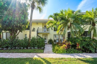 Inviting 3-bedroom, 2-bath residence boasts breathtaking double on Quail Ridge Golf Course and Country Club in Florida - for sale on GolfHomes.com, golf home, golf lot