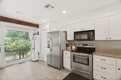 Welcome to 401-D Hi There at BayView TownHomes in Horseshoe Bay on Slick Rock Golf Course - Horseshoe Bay in Texas - for sale on GolfHomes.com, golf home, golf lot