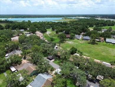 One or more photo(s) has been virtually staged. Welcome to your on The Ridge Manor Oaks Golf and Country Club in Florida - for sale on GolfHomes.com, golf home, golf lot