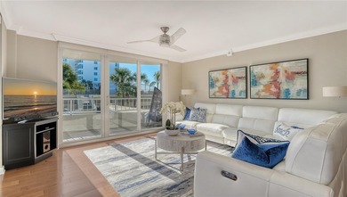 Located behind the gates of the Longboat Key Club, this updated on Links on Longboat Golf Club in Florida - for sale on GolfHomes.com, golf home, golf lot