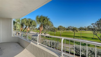Located behind the gates of the Longboat Key Club, this updated on Links on Longboat Golf Club in Florida - for sale on GolfHomes.com, golf home, golf lot