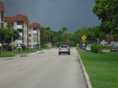 Must-see condo in Inverrary at a great price! AND LOCATION  2/2 on Inverrary Country Club in Florida - for sale on GolfHomes.com, golf home, golf lot