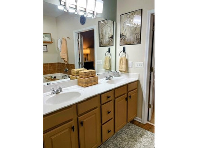 This beautifully renovated townhouse, offers modern living at on Tega Cay Golf Club in South Carolina - for sale on GolfHomes.com, golf home, golf lot