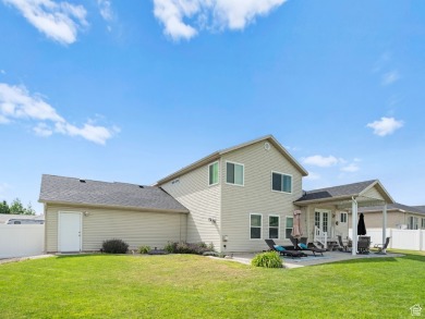 Welcome to your dream home! This stunning 5-bedroom, 3 on Remuda Golf Course in Utah - for sale on GolfHomes.com, golf home, golf lot