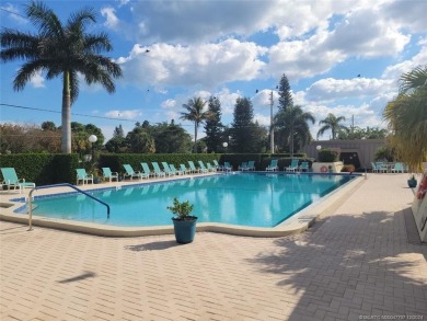 Penthouse condo remodeled with high end finishes. 2 br, 2 ba on Martin County Golf Course in Florida - for sale on GolfHomes.com, golf home, golf lot