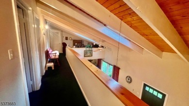 Charming Townhouse * High Point Country Club!!! Welcome to this on High Point Golf Club in New Jersey - for sale on GolfHomes.com, golf home, golf lot