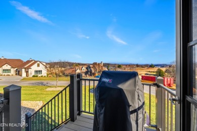 Discover the perfect combination of luxury, functionality, and on Rarity Bay Country Club - Loudon in Tennessee - for sale on GolfHomes.com, golf home, golf lot